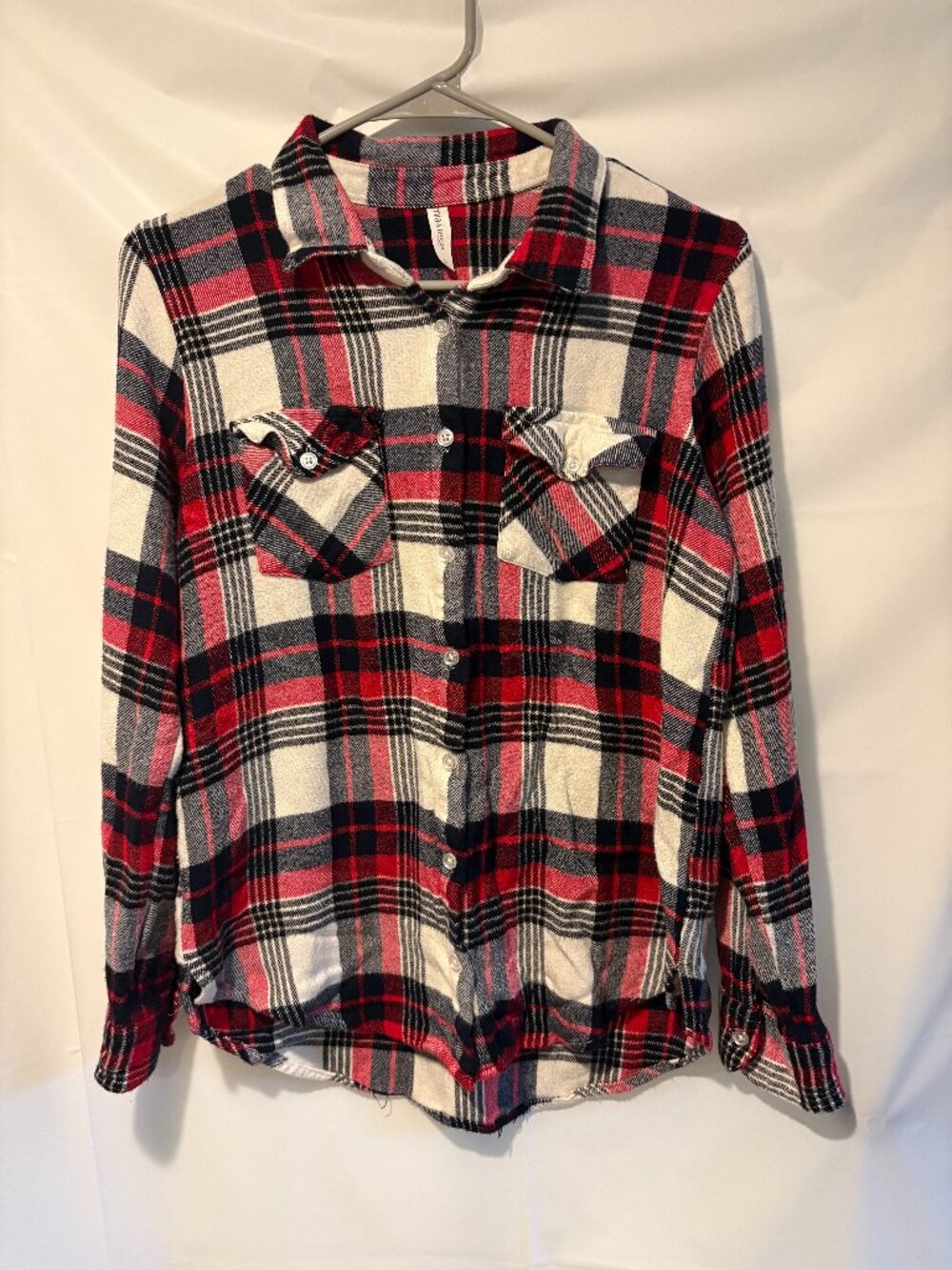 Womens Mia & Tess Size M Button Down Red Plaid Soft Flannel Shirt